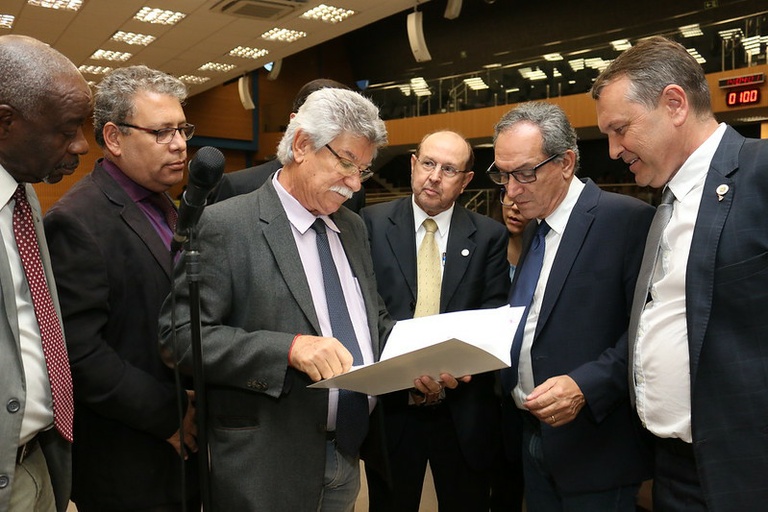 Câmara aprova em reunião extraordinária o reajuste do funcionalismo da prefeitura