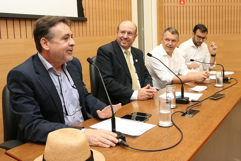 Comissão de Cultura vai cobrar prefeitura sobre a data do início das reformas do teatro do Centro de Convivência
