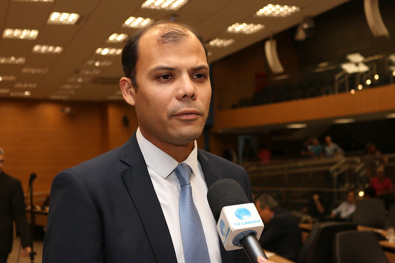 Rodrigo da Farmadic apela a governador para que Ouro Verde tenha Poupa Tempo
