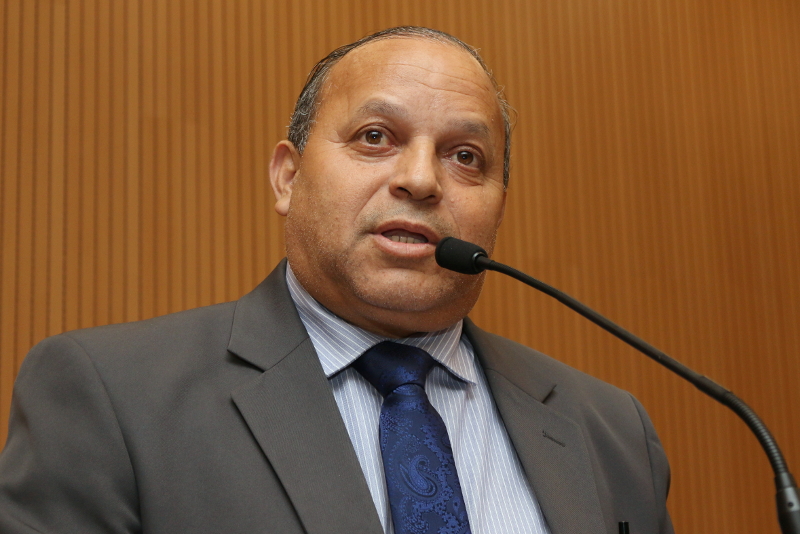 Ailton da Farmácia pede informações sobre funcionamento da Ouvidoria da Saúde