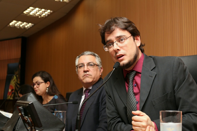 Audiência pública, promovida por Pedro Tourinho, relata que as mulheres serão prejudicadas com a Reforma da Previdência