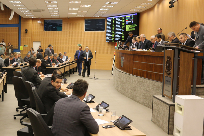Câmara analisa nesta quarta (15), em votação final, PL que permite  repasse de R$ 5 milhões para mais de 100 entidades de atendimento a criança e adolescente
