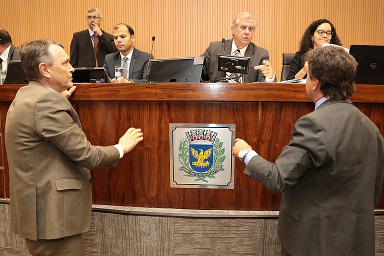 Câmara aprova em votação final o Prontuário Eletrônico da Saúde e, em primeira análise, o Programa Mais Médicos Campineiro