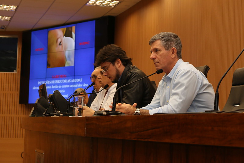 Comissão de Política Social de Saúde promove debate público com secretário de Saúde para detalhar o Programa Mais Médico Campineiro