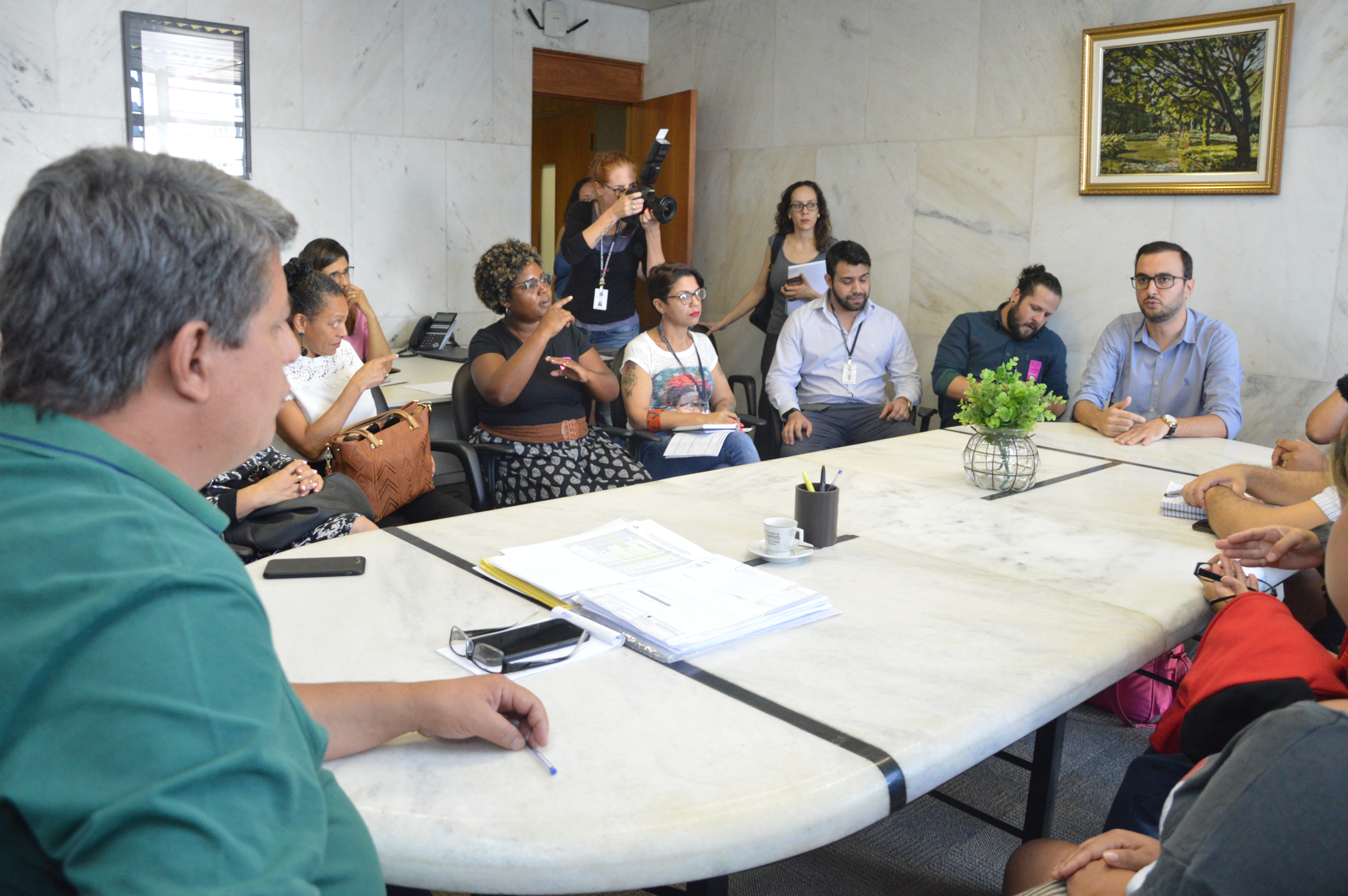 Gustavo Petta garante compromisso para melhorias no transporte de alunos com deficiência auditiva