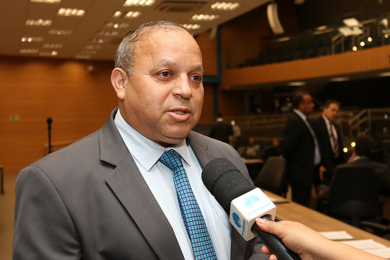 Ailton da Farmácia requer informações sobre ampliação de pontos de recarga do Bilhete Único