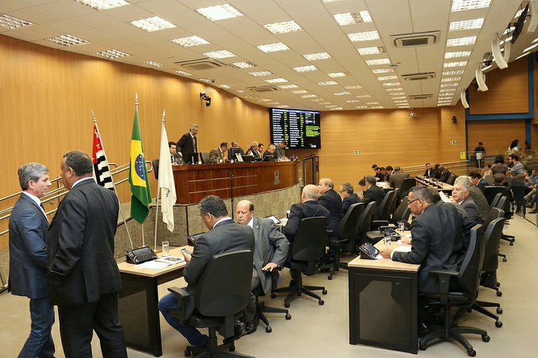 Câmara vota nesta quarta (27) projeto de lei  contra a “indústria da negativação,  que obriga empresas a avisarem devedor com 30 dias de antecedência sobre envio de nome ao Serasa