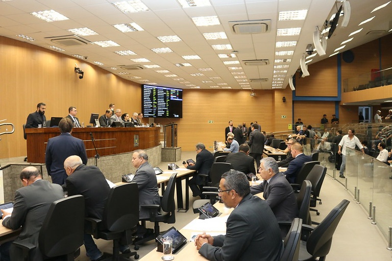 Câmara aprova, em 1ª votação, PL que determina que multas aplicadas a permissionárias do transporte coletivo sejam publicados no Diário Oficial