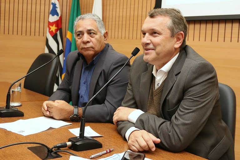 Comissão das Pessoas com Deficiência ou Mobilidade Reduzida recebe órgão da prefeitura que distribui materiais para alunos com necessidades especiais