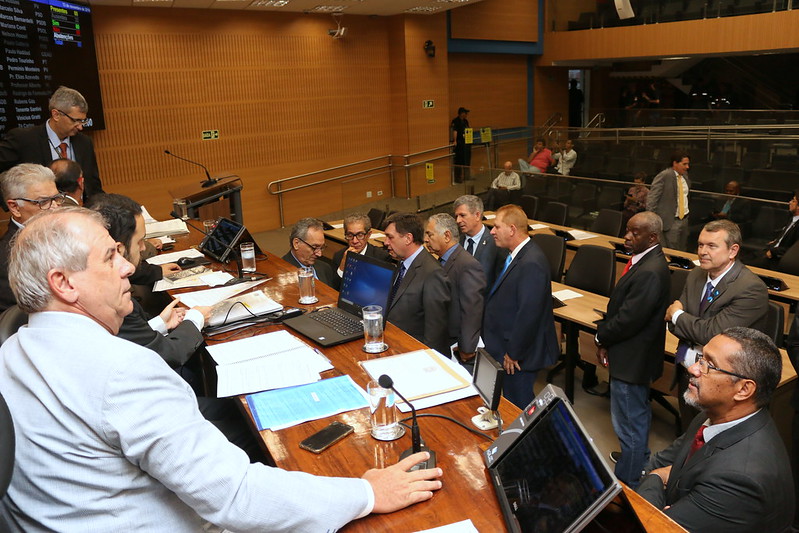 Em reuniões extraordinárias na próxima segunda (25), Câmara irá votar cancelamento do reajuste do IPTU de 10% em 2020, possibilitado por doação de valores da Casa e Refis