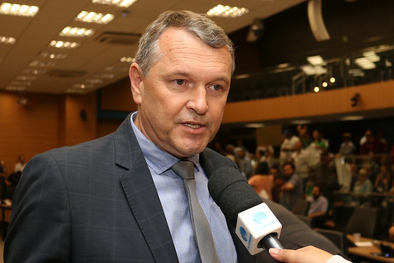 Jorge da Farmácia debate a evolução da fisioterapia para o tratamento da artrose na primeira parte da sessão desta segunda (18/11)