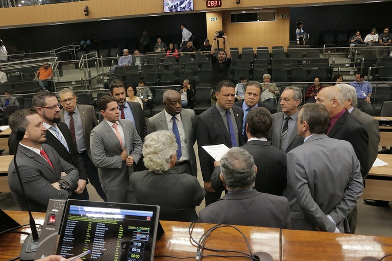 Vereadores aprovam por unanimidade cancelamento do aumento de 10% para o IPTU de imóveis residenciais
