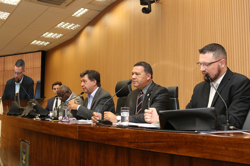 Comissão de Legalidade coordena audiência pública sobre Proposta de Emenda a Lei Orgânica, que adequa definição do subsídio do prefeito a decisão judicial, na manhã desta quarta (9)