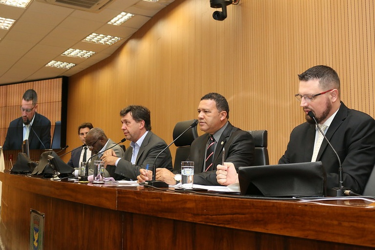 Comissão de Legalidade coordena audiência pública sobre Proposta de Emenda a Lei Orgânica, que adequa definição do subsídio do prefeito a decisão judicial, na manhã desta quarta (9)