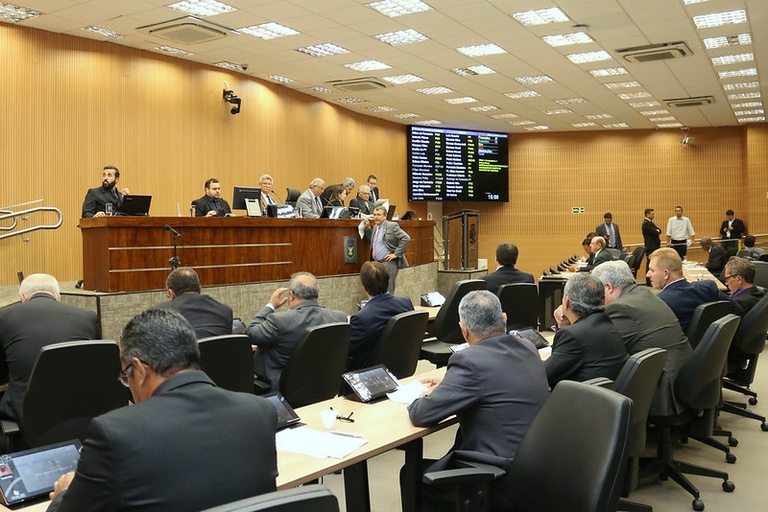 Câmara aprova protesto contra prática de racismo em curso universitário de Campinas em reunião na qual quatro projetos foram aprovados; confira a votação desta segunda (16)