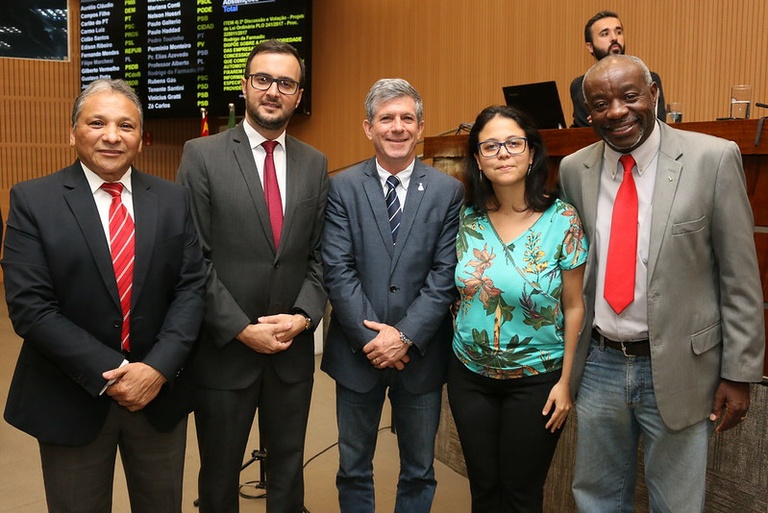 Câmara define os integrantes da Comissão de Representação para buscar solução para o Estádio da Mogiana; secretário municipal de Esportes diz que pode assumir a cessão do Cerecamp 