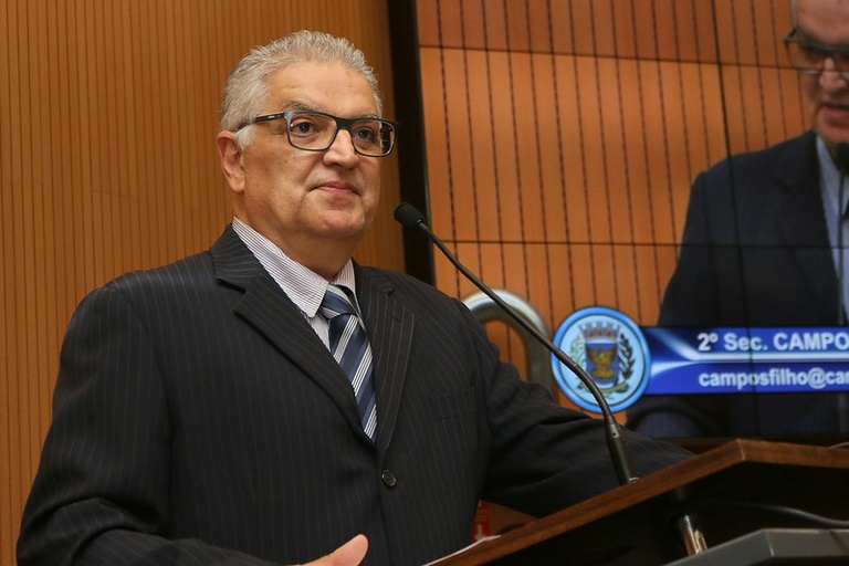 Campos Filho homenageia coral centenário, fundado em 1909, com Medalha Carlos Gomes