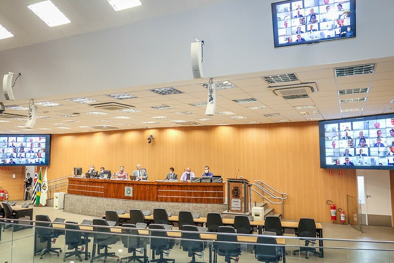 Câmara vota nesta quinta (6) a cessão de área para Shopping Popular em Campinas e PL que autoriza volta ao trabalho de profissionais de estética
