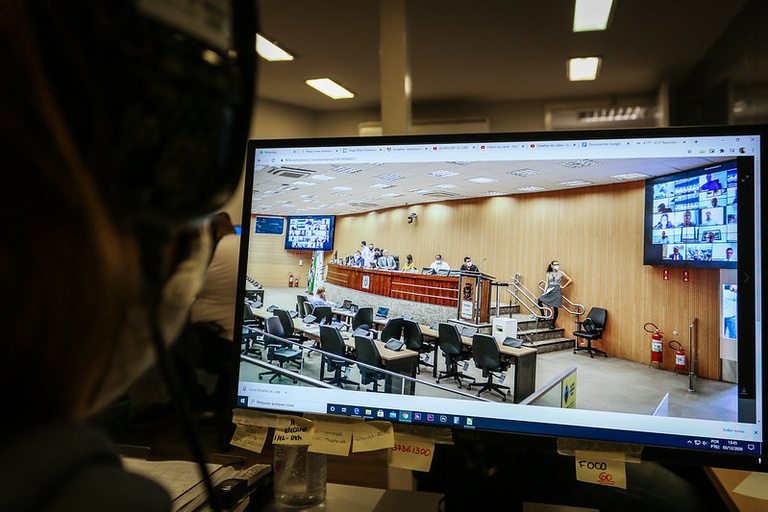 Pioneirismo: embasada em estudos que confirmam maior economia, aliada a ganho de eficiência, Câmara segue caminho de grandes empresas e adota flexibilização para serviços em Home Office