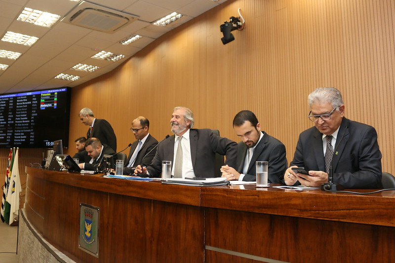 Mesa Diretora propõe práticas e critérios socioambientais nos processos de licitação da Câmara