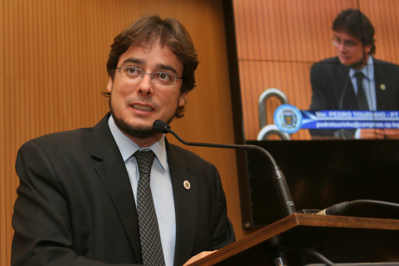 Moção de Pedro Tourinho pede que Congresso Nacional apure eventual crime de responsabilidade cometido pelo presidente Jair Bolsonaro