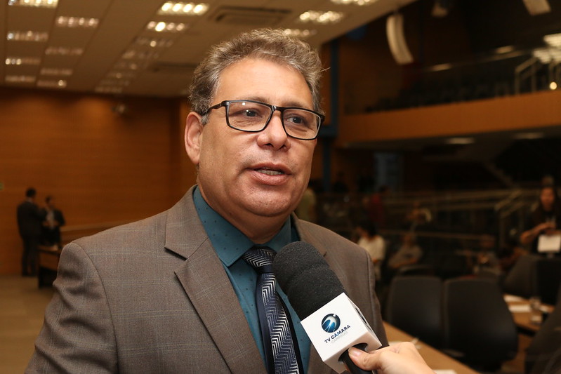 Projeto de Carmo Luiz proíbe discriminação contra grafiteiros