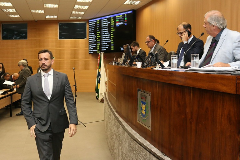Tenente Santini elabora Moção de apoio à Câmara de Sumaré por evitar tumulto durante a sessão ordinária daquela cidade