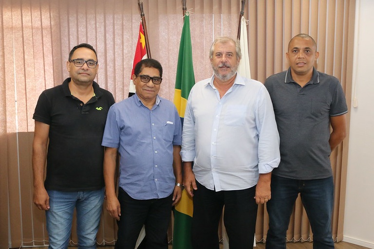 Presidência da Câmara recebe Sindicato dos Trabalhadores do Serviço de Carro Forte do Estado de São Paulo e ex-prefeito de Vinhedo