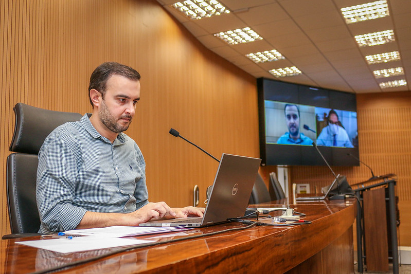 Em reunião na Comissão de Educação e Esporte, procurador do MPT diz que vai oficiar Prefeitura sobre direitos de educadores