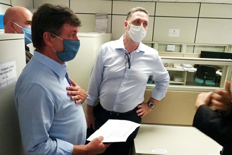 Comissão de Representação da CMC acompanha Prodesp em visita a espaço no paço municipal para novo Poupatempo: parecer técnico é positivo