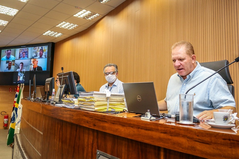 Comissões de Finanças e de Constituição e Legalidade aprovam a prestação de contas do exercício de 2012 e 2015 da Prefeitura   