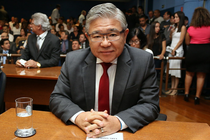 Luis Yabiku presta homenagem à comunidade japonesa 