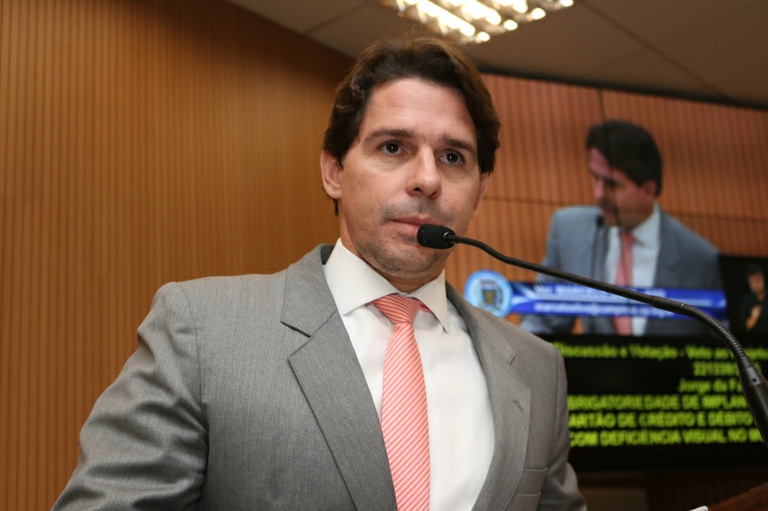 Marcelo Silva apresenta projeto para a abertura de autoescolas e despachantes durante a quarentena 