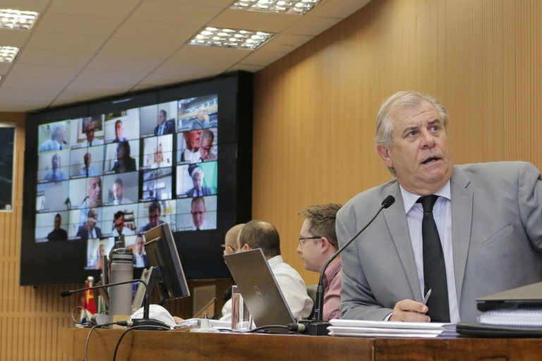 Câmara vota nesta quinta (21) a LDO para 2021, PL que antecipa feriados para a semana que vem, flexibilização de prazos do Refis e prestação de contas de contratos emergenciais