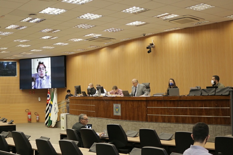 Enfrentamento ao Coronavírus: Câmara aprova apelo à PUC-Campinas para quer adiante formatura de turma de Medicina