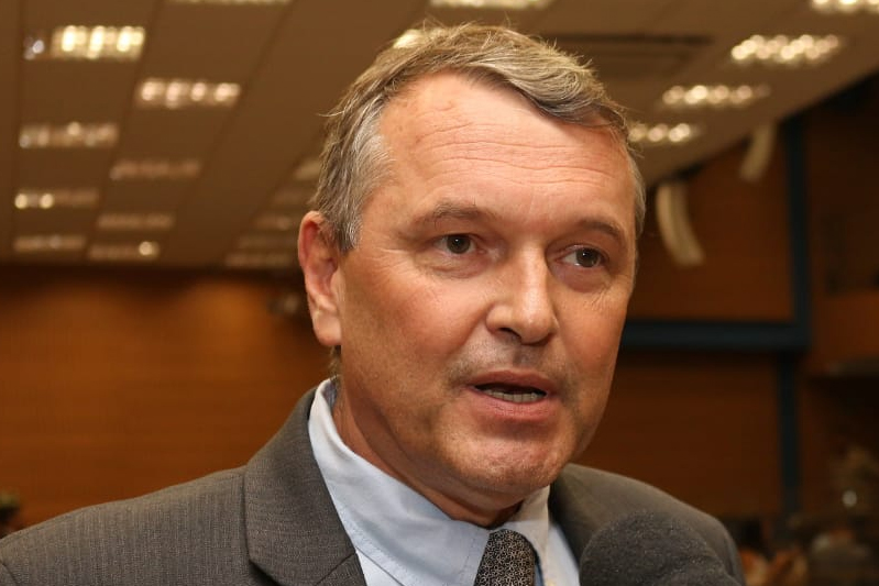 Jorge da Farmácia pede que farmacêuticos, funcionários de farmácia e outros serviços essenciais sejam excluídos do rodízio em Campinas