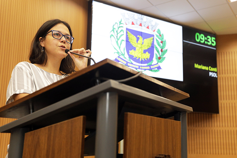Mariana Conti apresenta projeto de lei que cria a Renda Básica Campineira, para que a Prefeitura complemente o auxílio de R$ 600 do governo federal