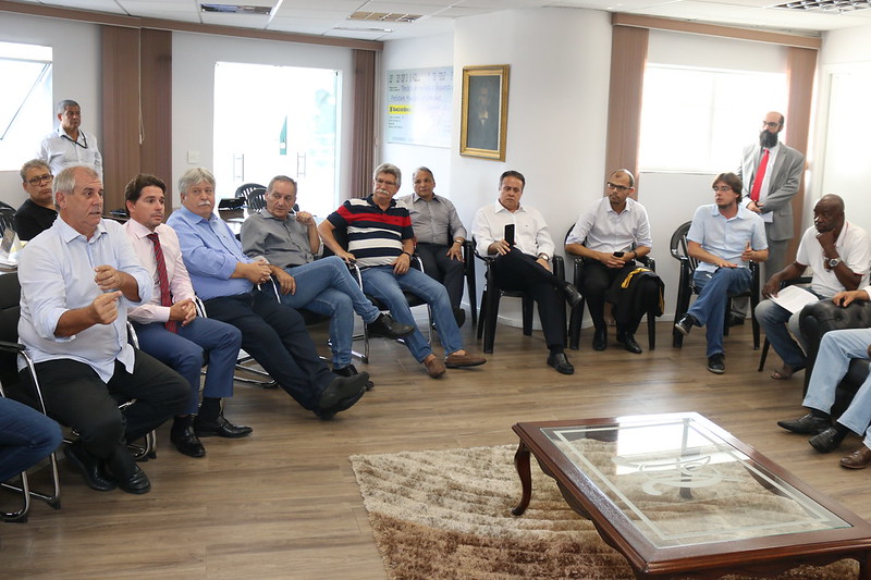 Coronavírus: Câmara coloca R$ 6,8 mi à disposição da prefeitura para aquisição de EPIs à Saúde , fecha portas ao público - reuniões serão transmitidas apenas pela TV - e reduz funcionários presenciais