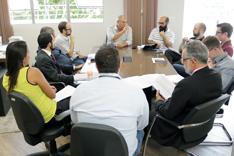 Coronavírus: Mesa Diretora da Câmara protocola requerimento para que possam ser realizadas reuniões plenárias e temáticas de caráter extraordinário por meio virtual