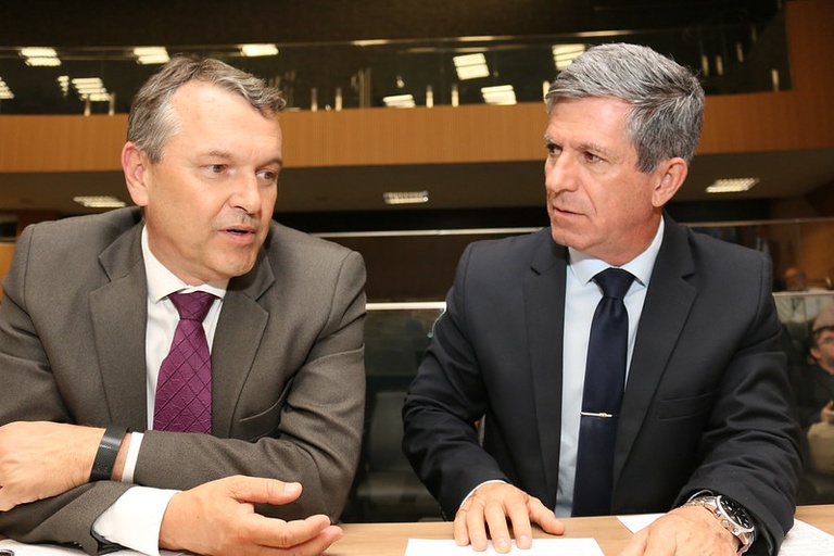 Por iniciativa de Paulo Haddad e Jorge da Farmácia, Câmara realiza solenidade em homenagem a profissionais da Medicina e da Odontologia