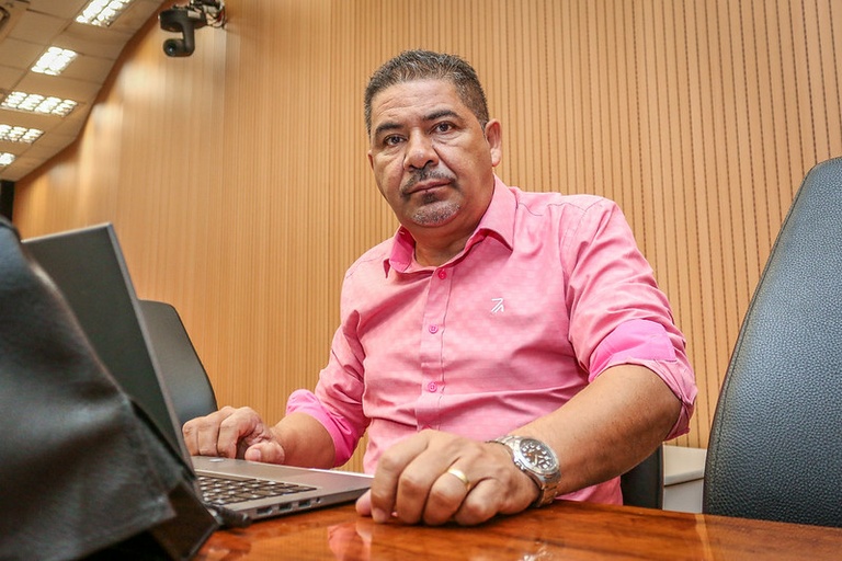 Marrom Cunha protocola Projeto de Lei que cria Programa e Selo de Escola Inclusiva  em Campinas