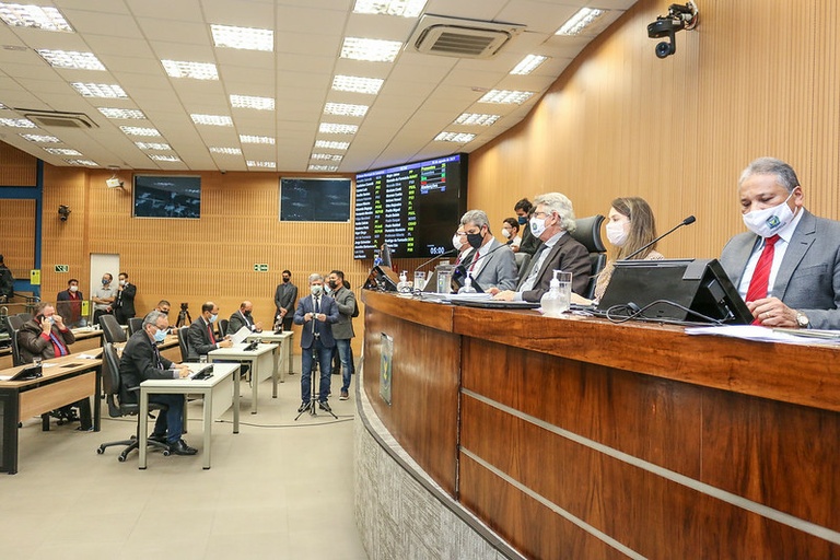 Em primeira votação, Câmara aprova obrigatoriedade do Executivo divulgar informações sobre plantões médicos da rede municipal e de avisos sonoros para cegos em agências bancárias