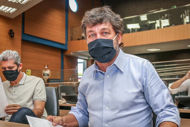 Cirilo indica inclusão de fonoaudiólogos na prioridade para receber vacina contra a Covid-19, já que estes profissionais também atuam no atendimento e recuperação dos contaminados