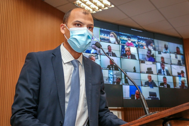 Rodrigo da Farmadic requer informações sobre suspensão do Castramóvel e questiona sobre a volta do serviço, interrompido em março de 2020