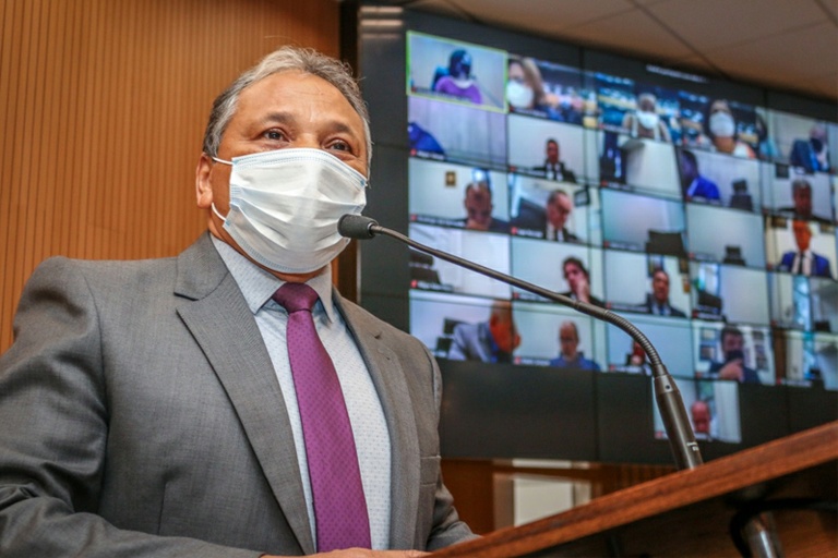 Fernando Mendes oficia prefeitura por inclusão de academias na categoria de serviços essenciais