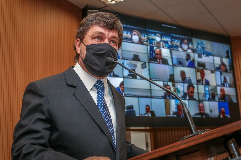 Luiz Cirilo pede a construção de um memorial para homenagear as vítimas fatais da covid