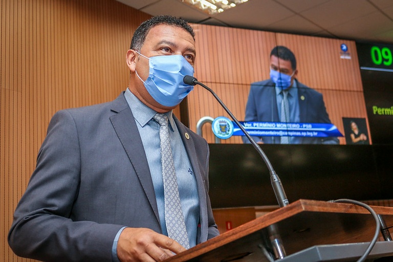 Projeto de Perminio Monteiro propõe que Prefeitura informe todos os canais de comunicação para contato com a administração pública