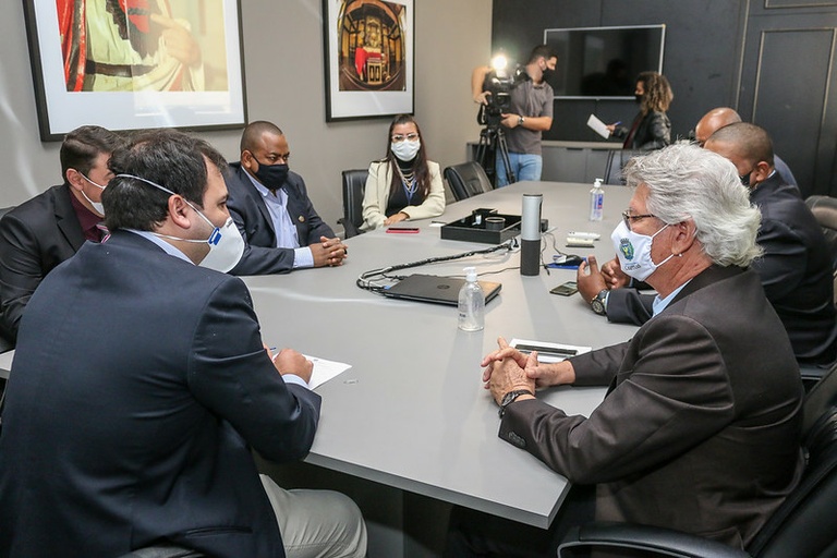 Em reunião com Zé Carlos e vereadores da RMC, Estado sinaliza para até 50 novos leitos de UTI para atendimento à Covid19 na região