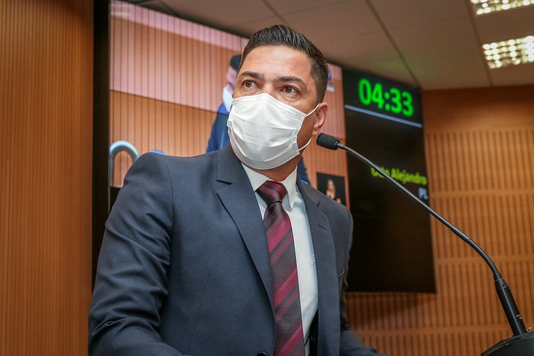 Otto Alejandro apela ao governo paulista para a construção de um hospital veterinário público em Campinas