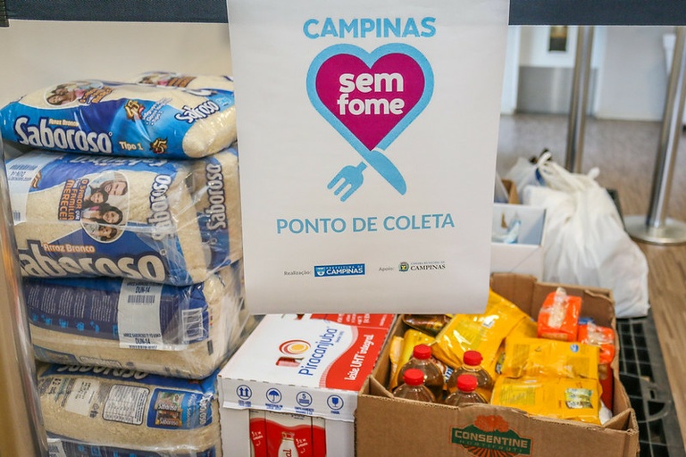 Câmara se engaja na campanha Campinas sem Fome e já arrecada mais de 100 quilos de alimentos em um dia; população que quiser pode deixar doações na entrada da Avenida da Saudade
